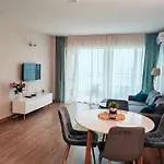 Sunrise شقة بوموري
